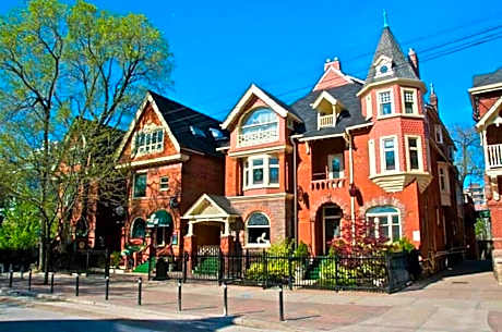 Madison Manor Boutique Hotel