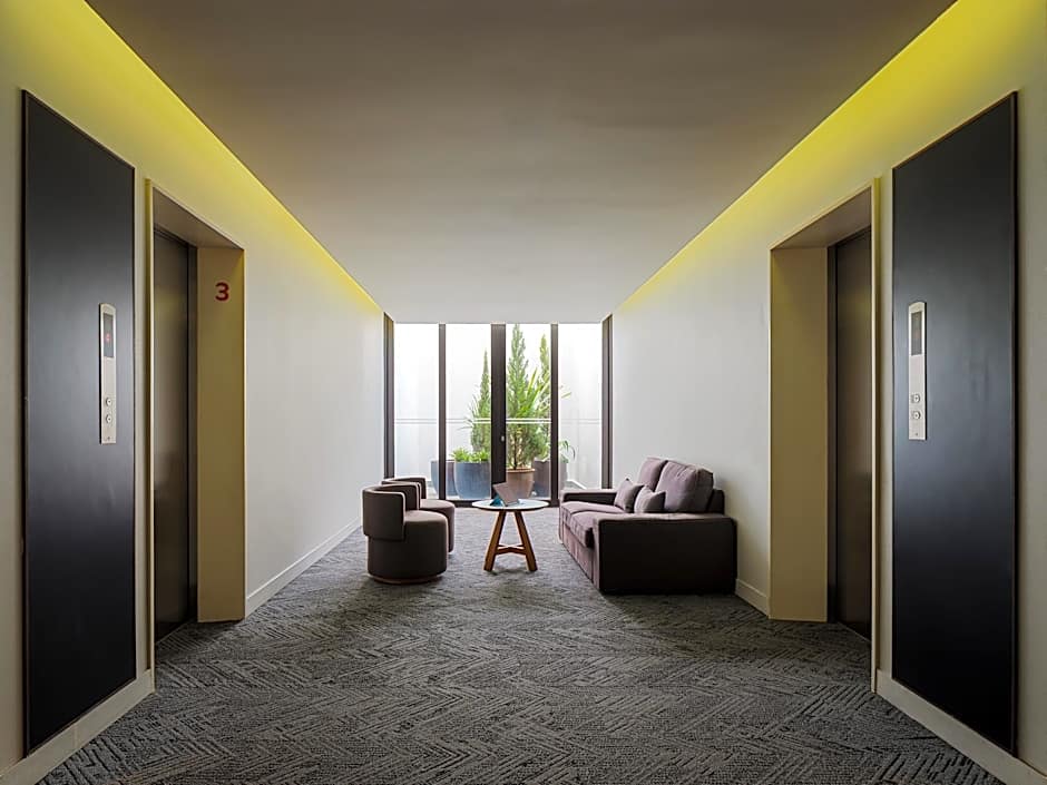 MÙ Hotel