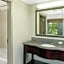 Hampton Inn By Hilton And Suites Savannah-Airport