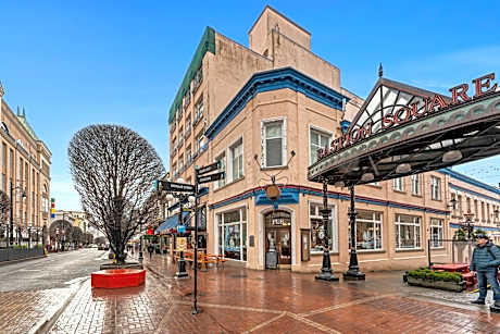 The Bedford Regency Hotel