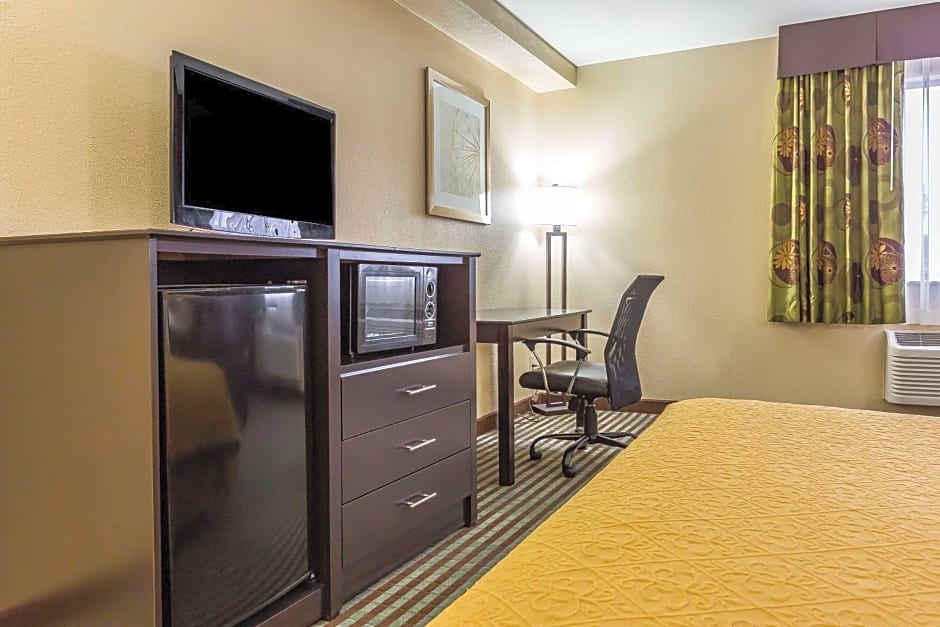 Quality Inn Mount Vernon, IL