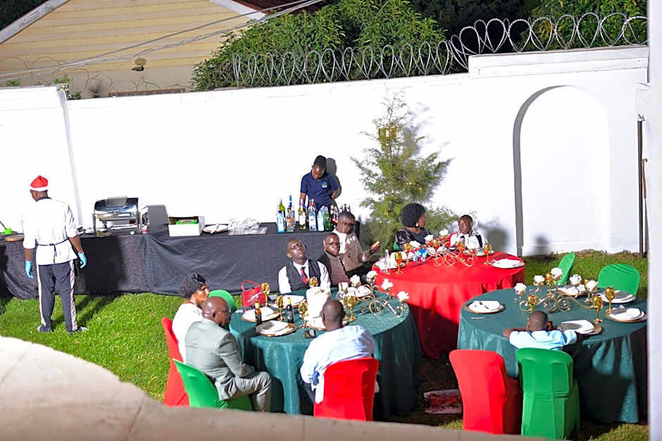 Mowicribs Hotel and Spa