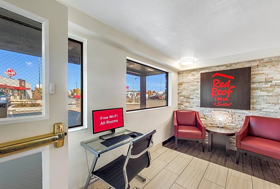 Red Roof Inn & Suites Medford - Airport