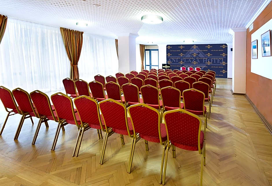 Ani Plaza Hotel