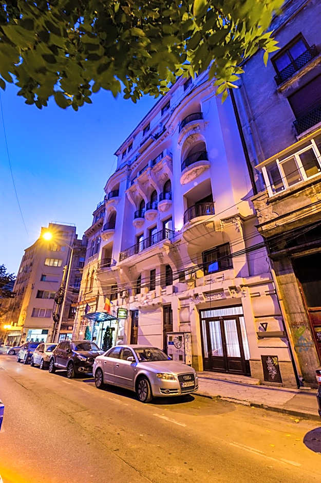 Hotel Carpati Imparatul Romanilor