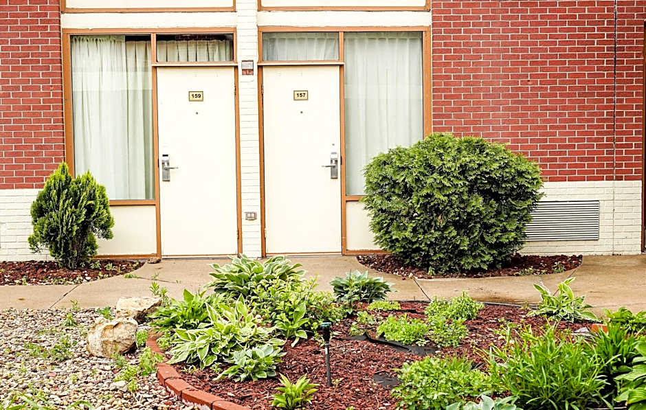 Boarders Inn & Suites by Cobblestone Hotels - Grand Island