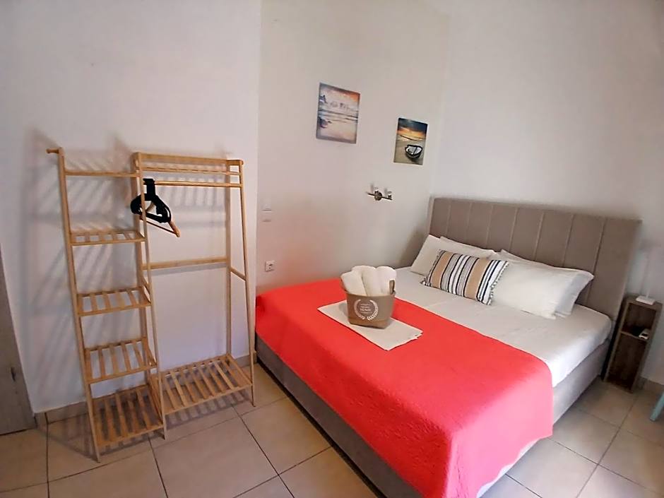 Smaragdi Studios and Rooms