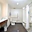 Hampton Inn By Hilton And Suites Las Vegas Airport