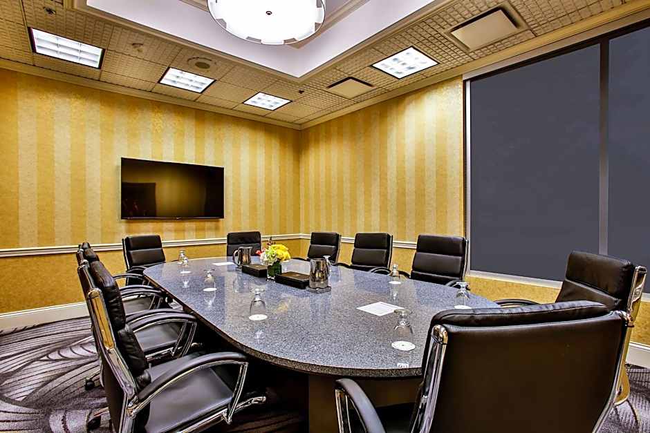 DoubleTree By Hilton Chicago Alsip
