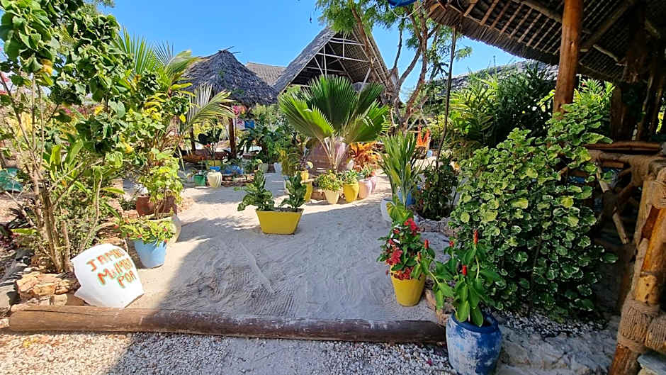 Salama & Mbuyuni Bungalows