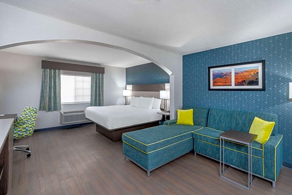 La Quinta Inn & Suites by Wyndham Santa Rosa