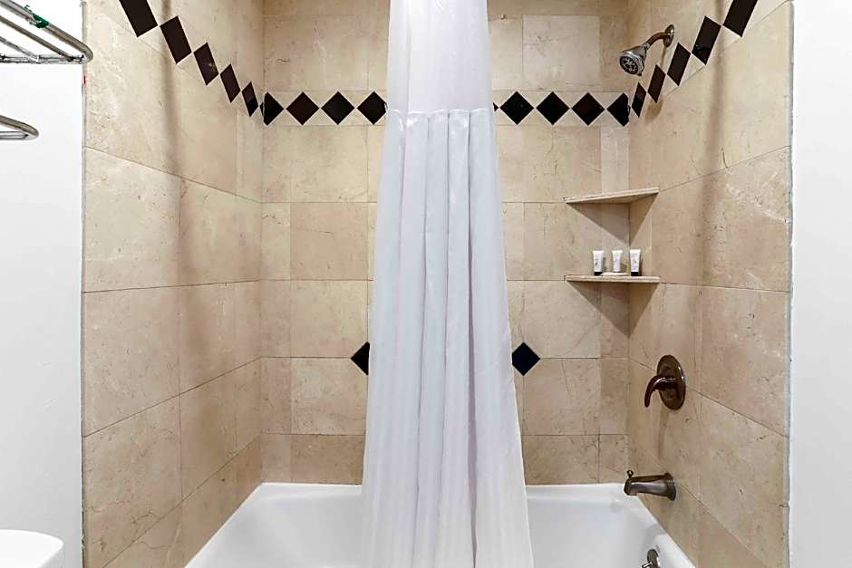 Signature Inn Berkeley