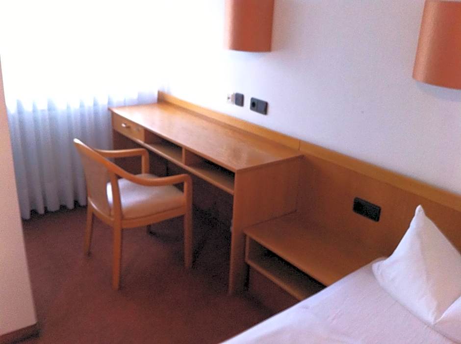 Hotel Bacchusstube garni