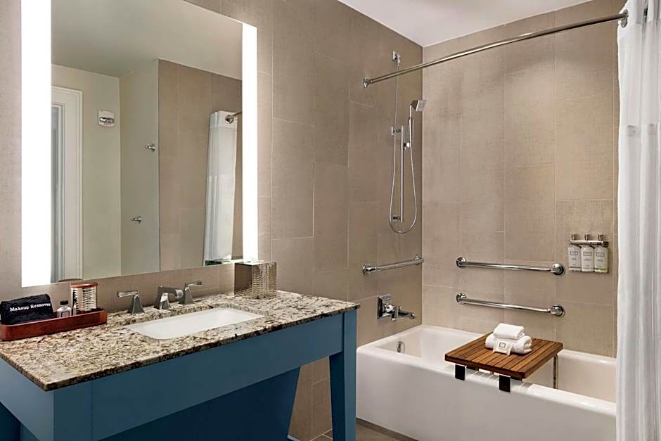 The Harpeth Downtown Franklin, Curio Collection by Hilton