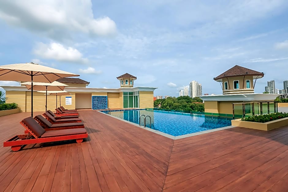 Crystal Palace Luxury Hotel Pattaya