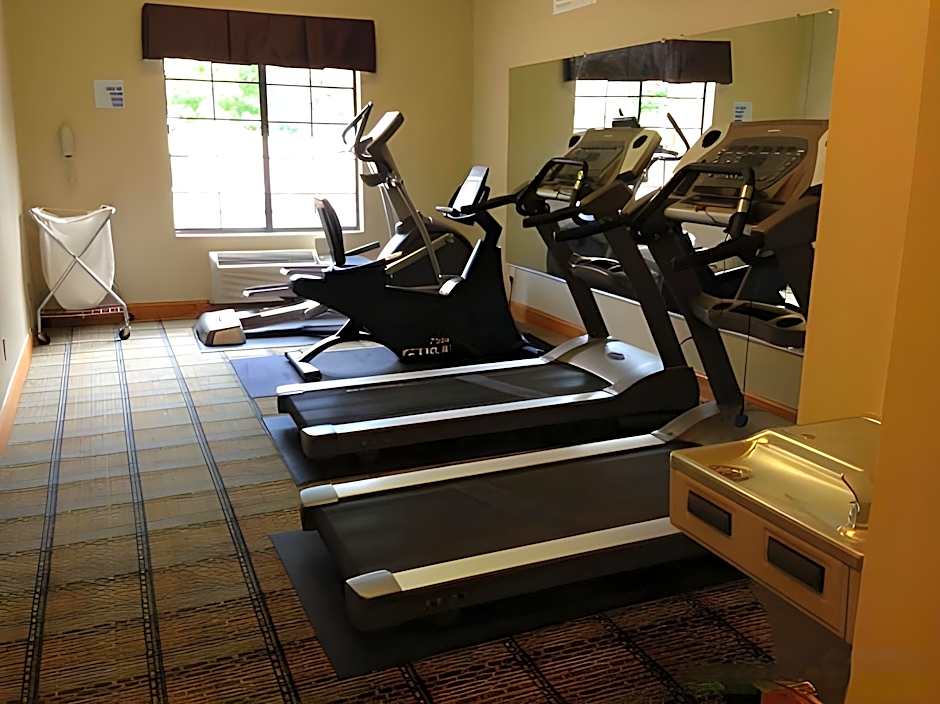 Holiday Inn Express Hotel & Suites Albemarle By IHG