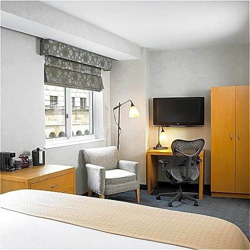 Holiday Inn New York City - Wall Street, an IHG Hotel