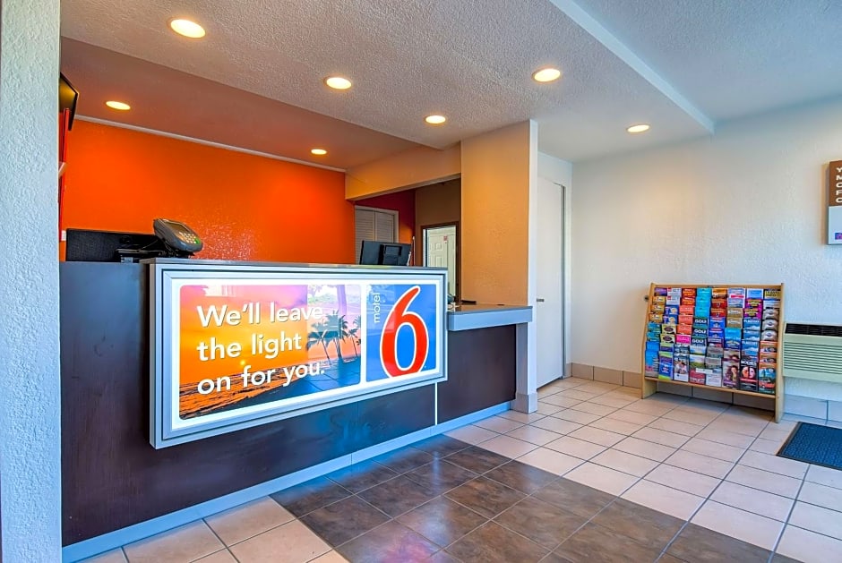 Motel 6 Rowland Heights, CA - Los Angeles - Pomona