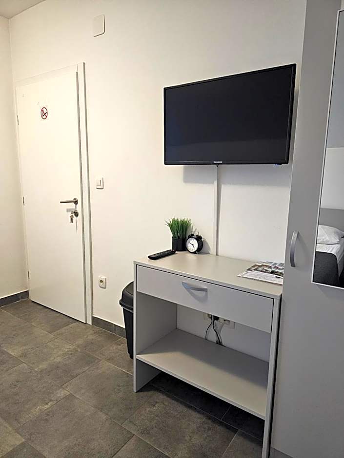 Filipovic rent a car & apartments