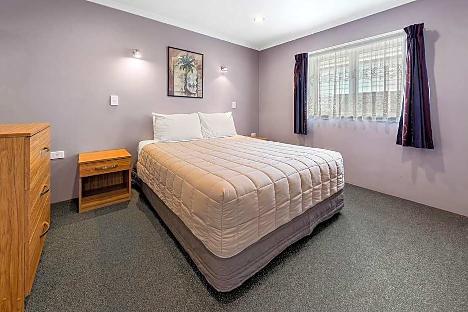 Tower Lodge Motel