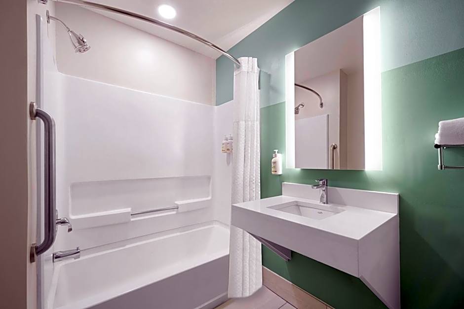 Wingate by Wyndham Matthews/Charlotte