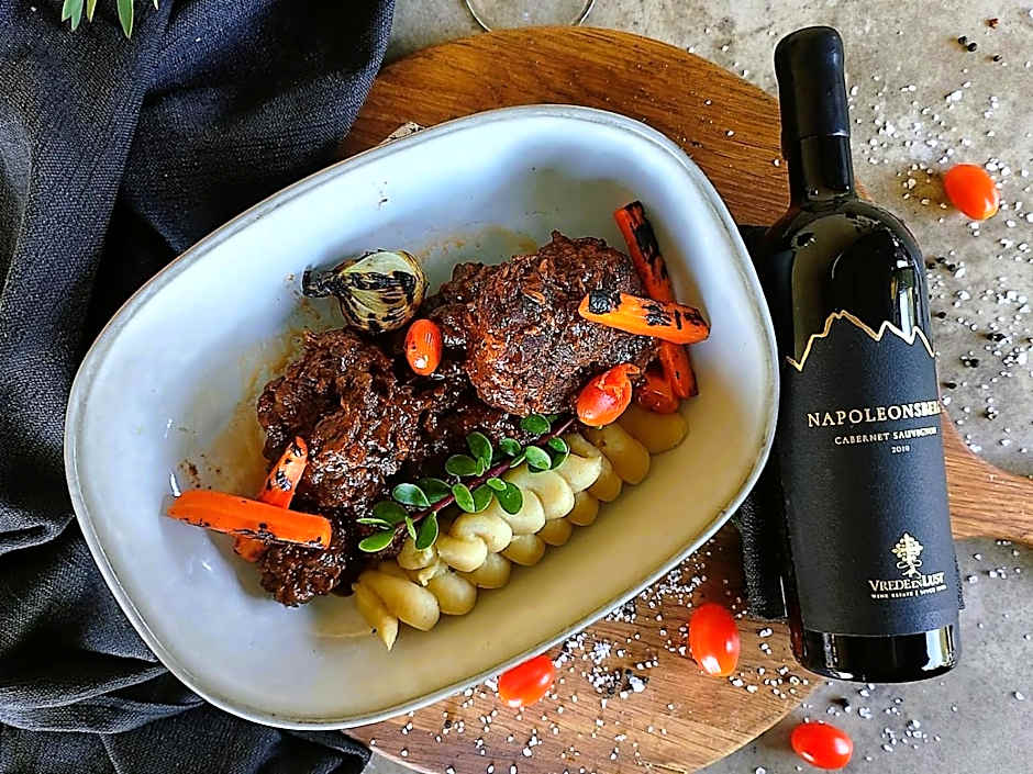 Casterbridge Hollow Boutique Hotel