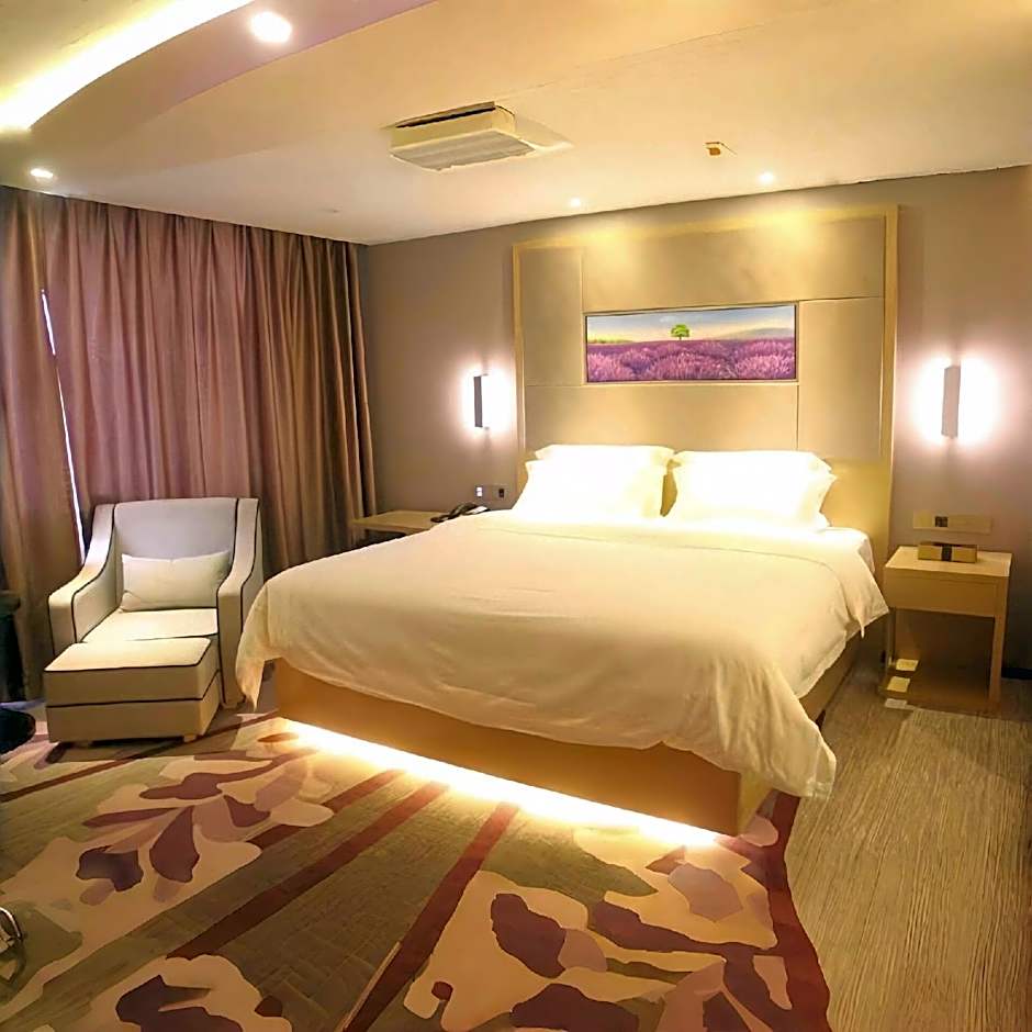 Lavande Hotel Heyuan Avenue Asia's first fountain