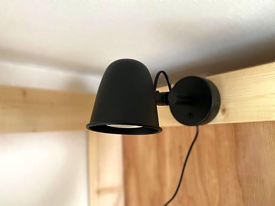 ゲストハウスよるよなか