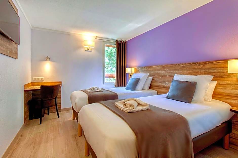 Brit Hotel Confort Pau Lons