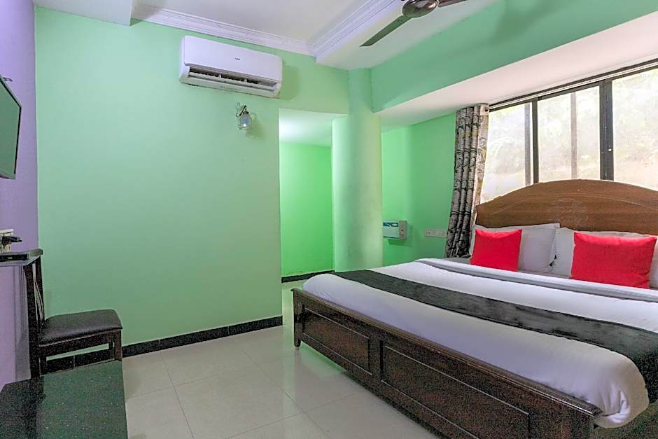 Madurai Velnachiyar Guest House by OYO Rooms – Chennai, IL