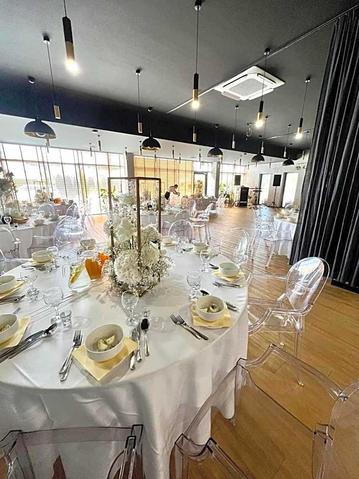 Centrum Bankietowo - Hotelowe "Perła"