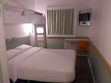Superior Room with 1 double size bed