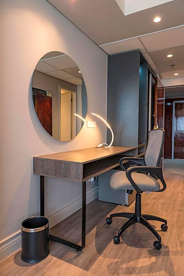 Rainbow Towers Hotel & Conference Centre