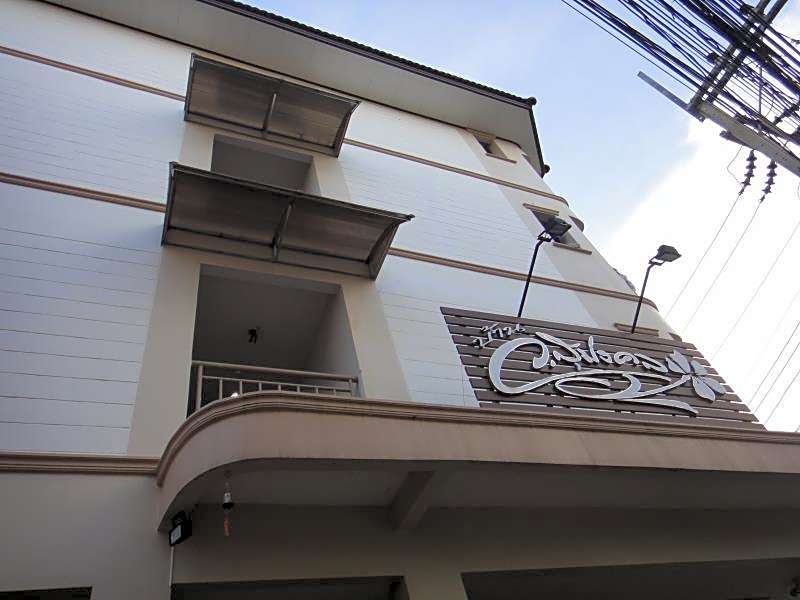 Bann Vor Sumongkol Services Apartment