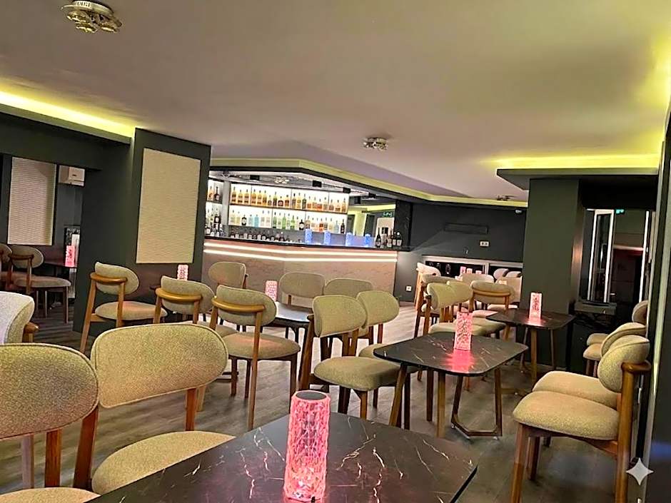Artan Hotel