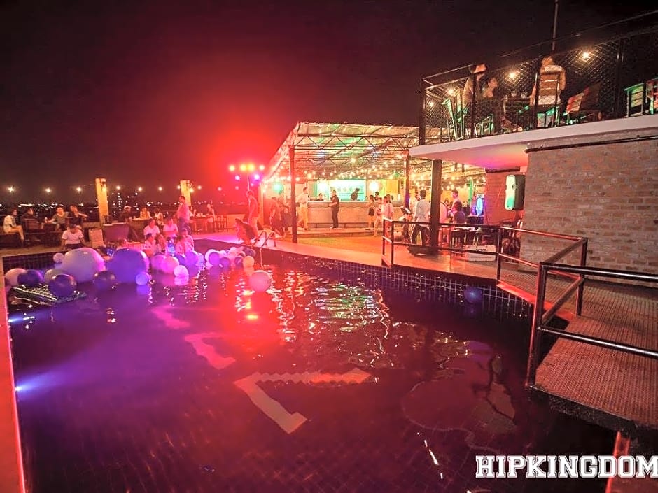 OYO 796 Paradise Sukhumvit Hotel