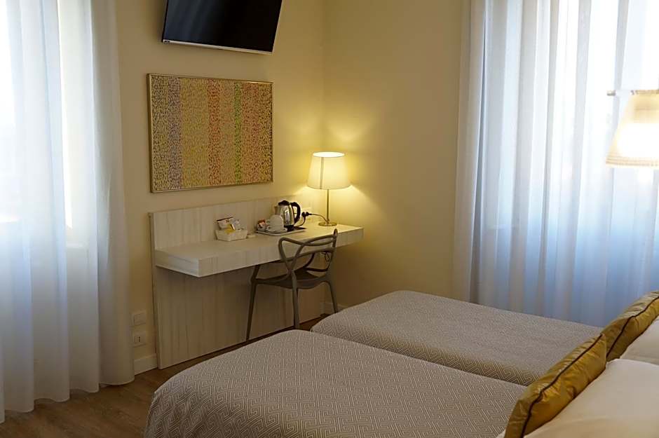 Hotel La Nuova Rotaia