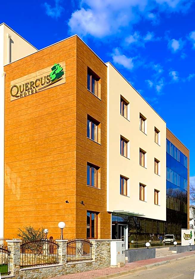 Hotel Quercus