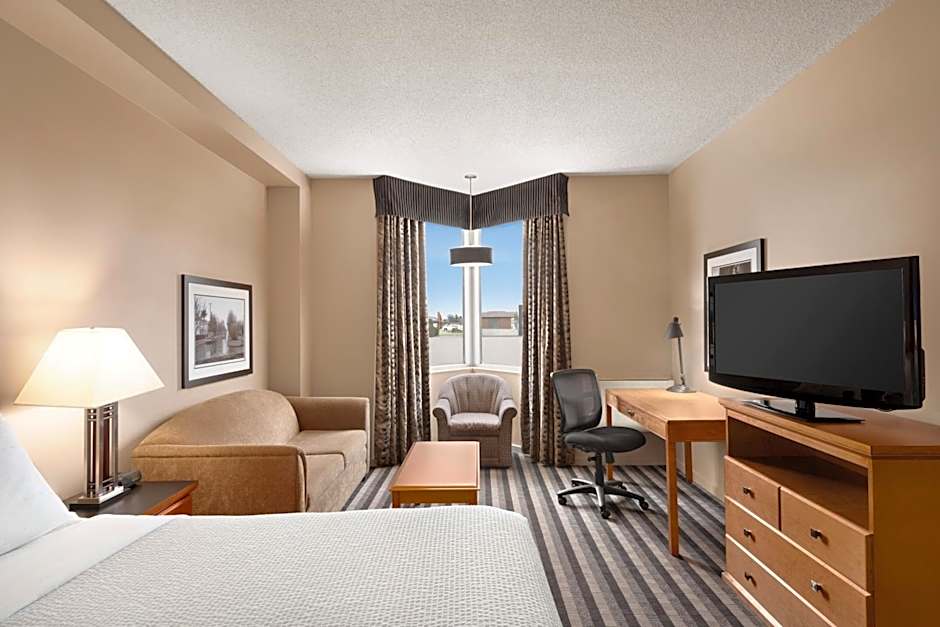 Royal Hotel West Edmonton, Trademark Collection by Wyndham