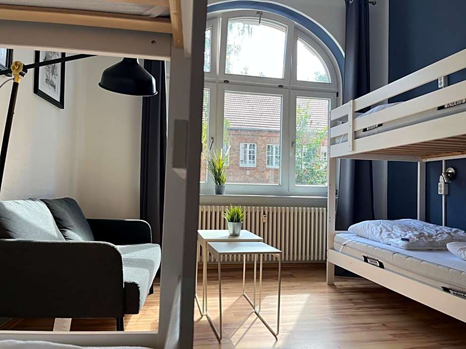 Blue Doors Hostel Altstadt