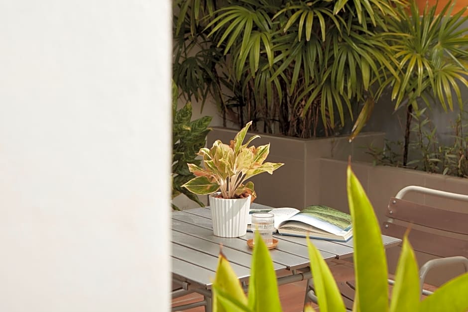 Rhienchai Place Hotel