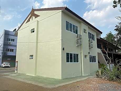 จอมเมือง Motel