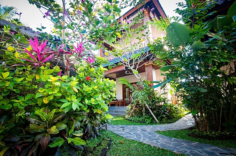 Flamboyant Villa Ubud