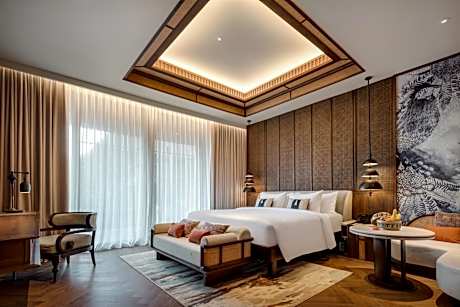 Tropical Garden Suite