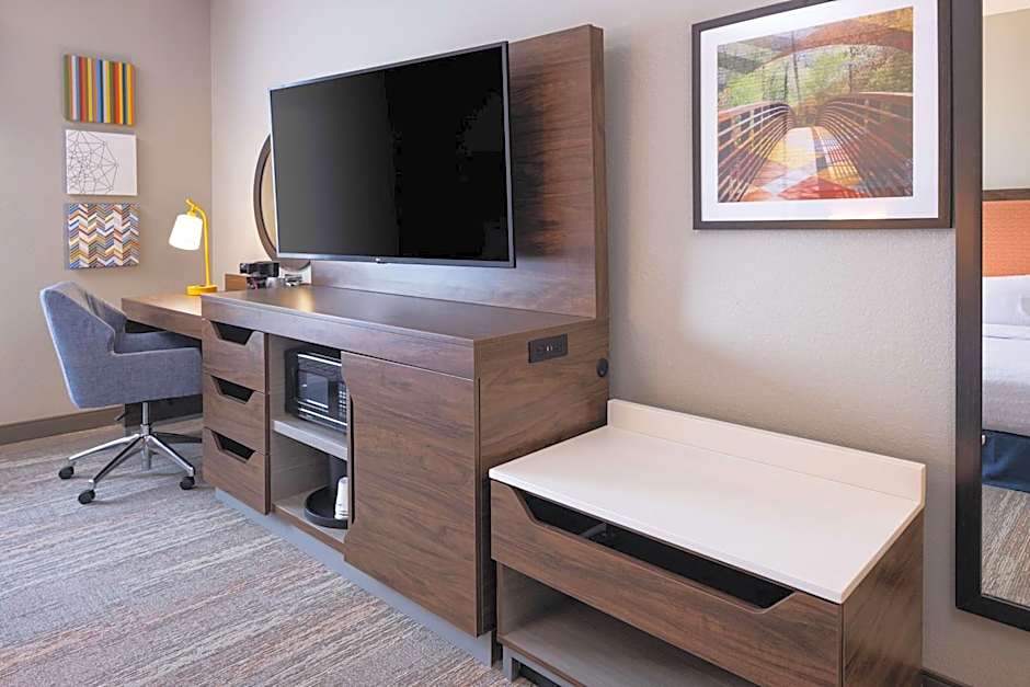 Hampton Inn By Hilton Fairmont