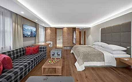 Junior Suite with Balcony