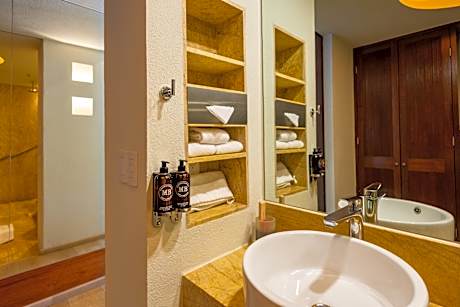 Camino Real Club Double