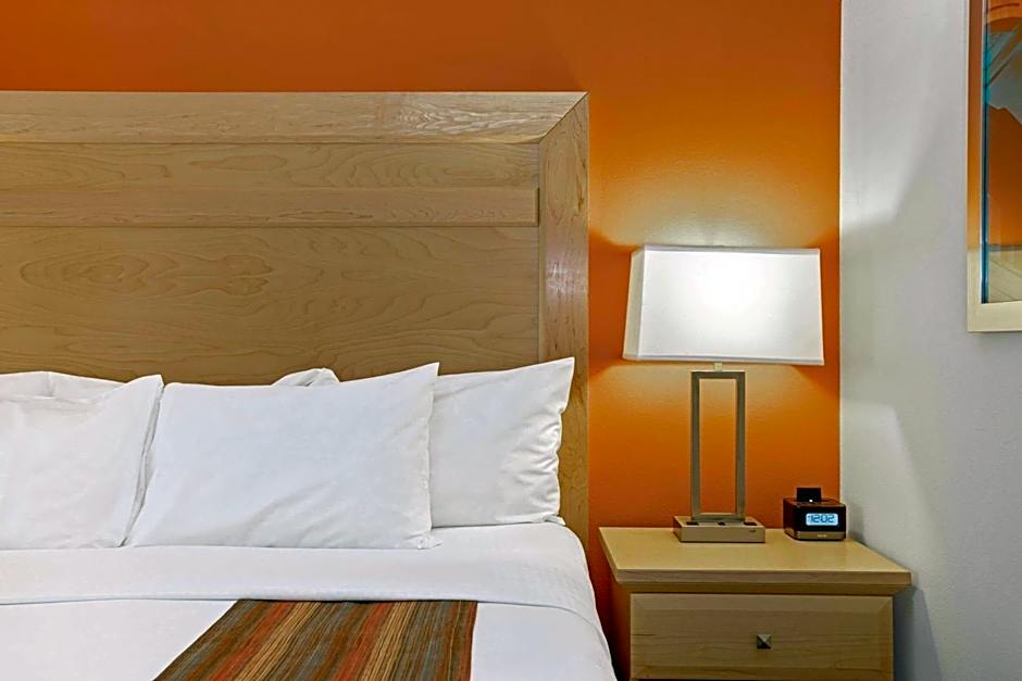 La Quinta Inn & Suites by Wyndham Grand Forks