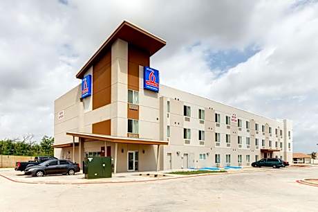 Studio 6-Sweetwater, TX