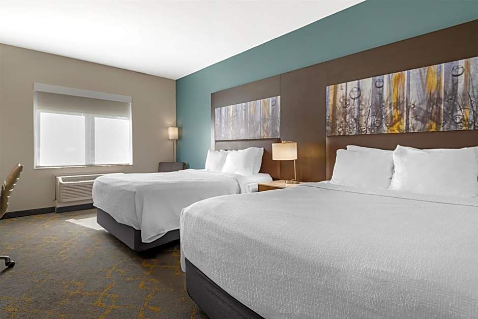 Photo 1 of 5 of 2 Queen Beds, Mobility Accessible, Roll in Shower